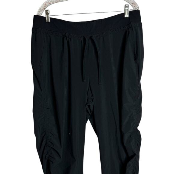Athleta Attitude Jogger Black Shirred Mid Rise Athleisure Pants Travel Size 16 T - Picture 3 of 12